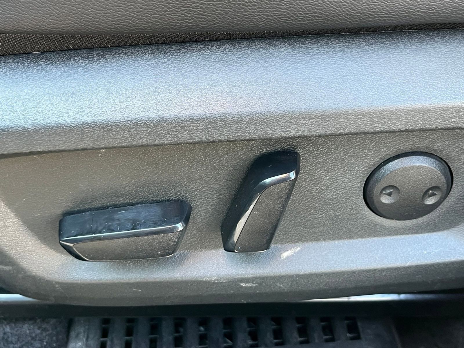 Thumbnail: 2023 Nissan Rogue - 24