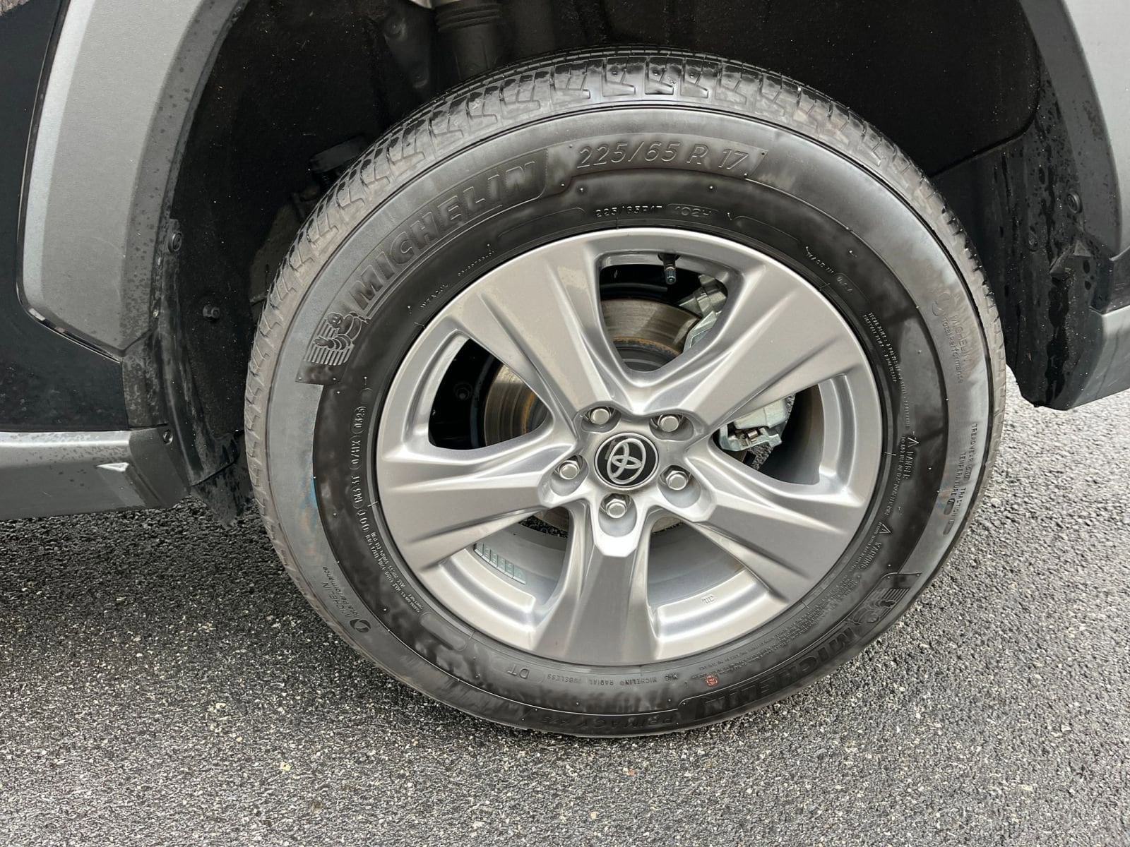 Thumbnail: 2025 Toyota RAV4 - 29