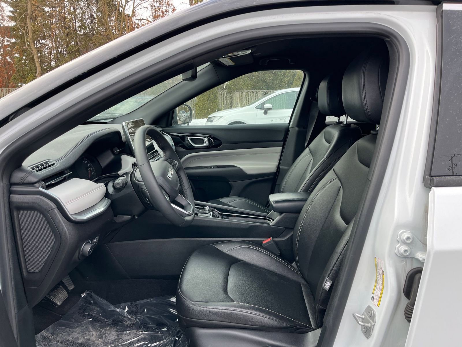 Thumbnail: 2025 Jeep Compass - 28