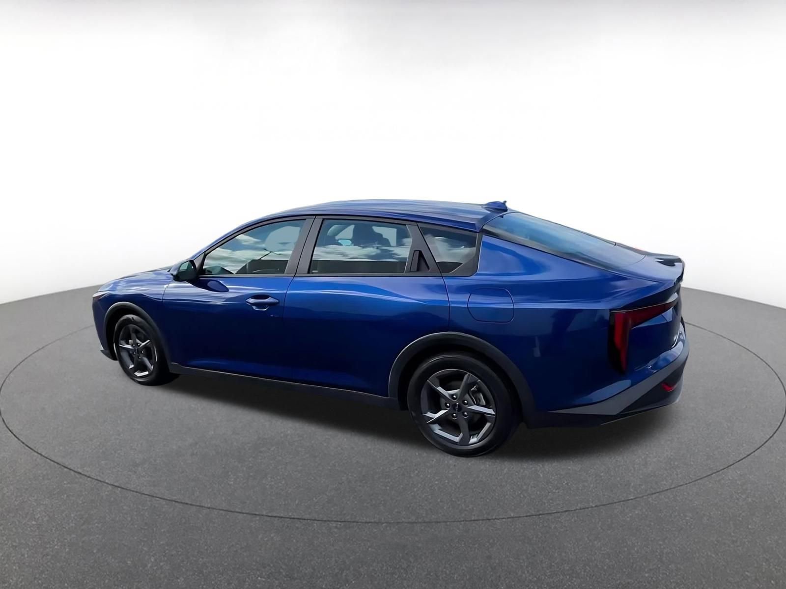 Thumbnail: 2025 Kia K4 - 10