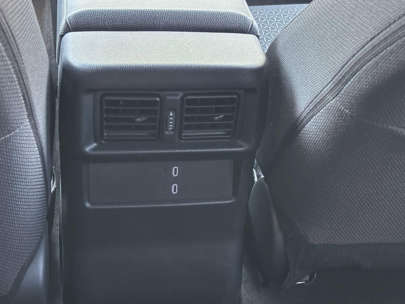 Thumbnail: 2025 Toyota 4Runner - 24