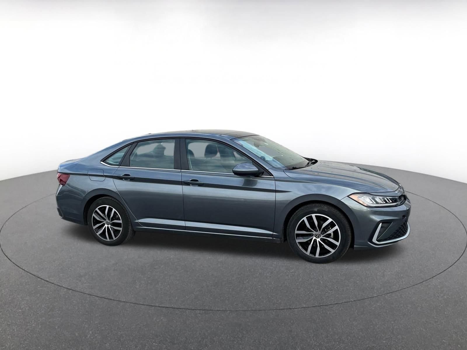 Thumbnail: 2025 Volkswagen Jetta - 1