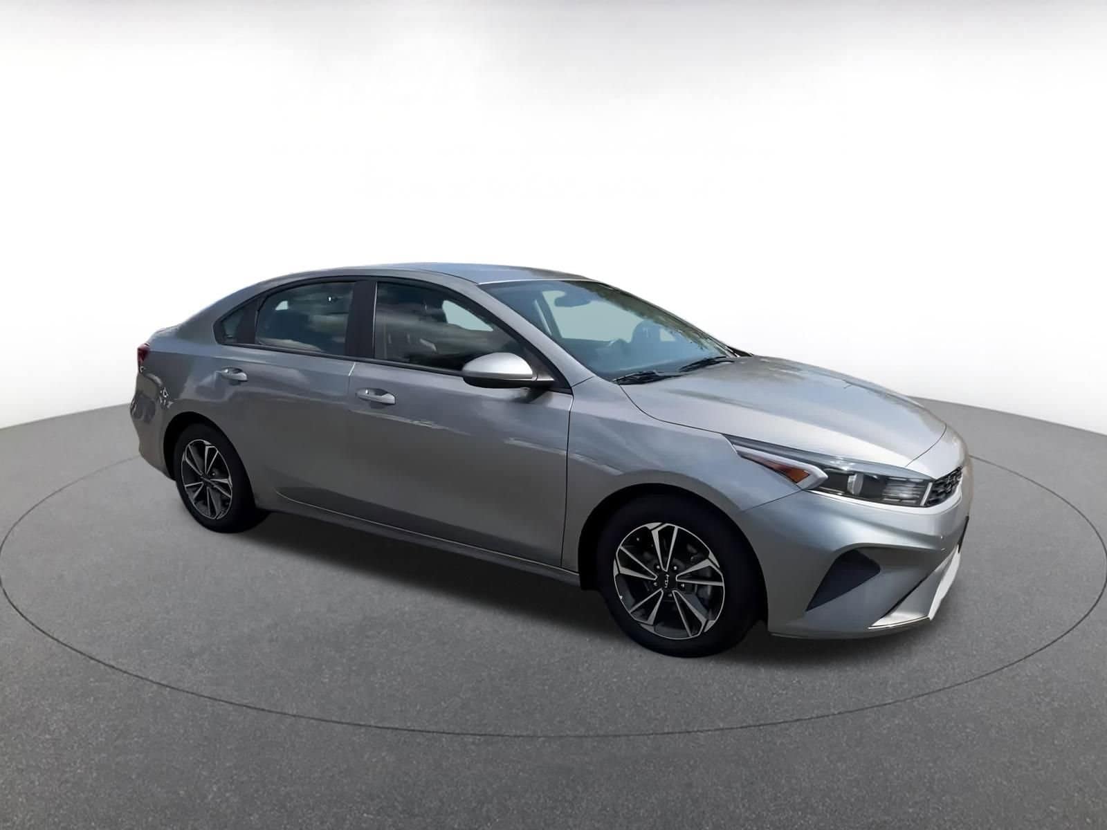 Thumbnail: 2024 Kia Forte - 1