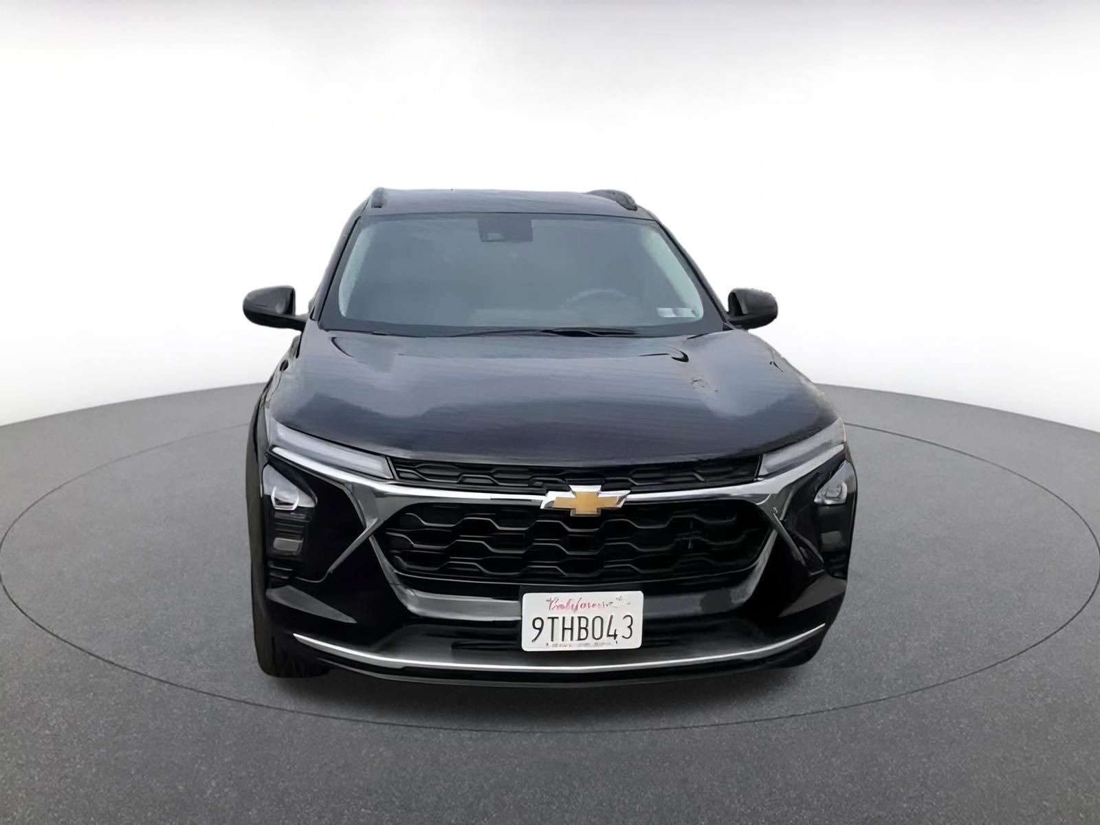 Thumbnail: 2025 Chevrolet Trax - 4