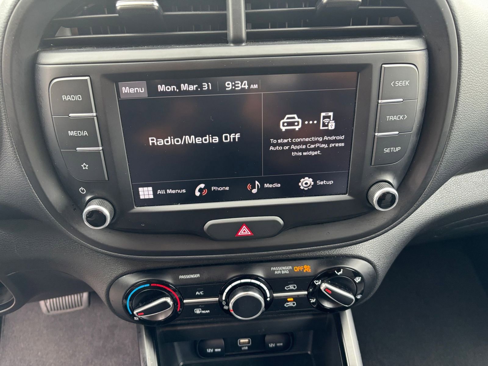 2024 Kia Soul LX 21
