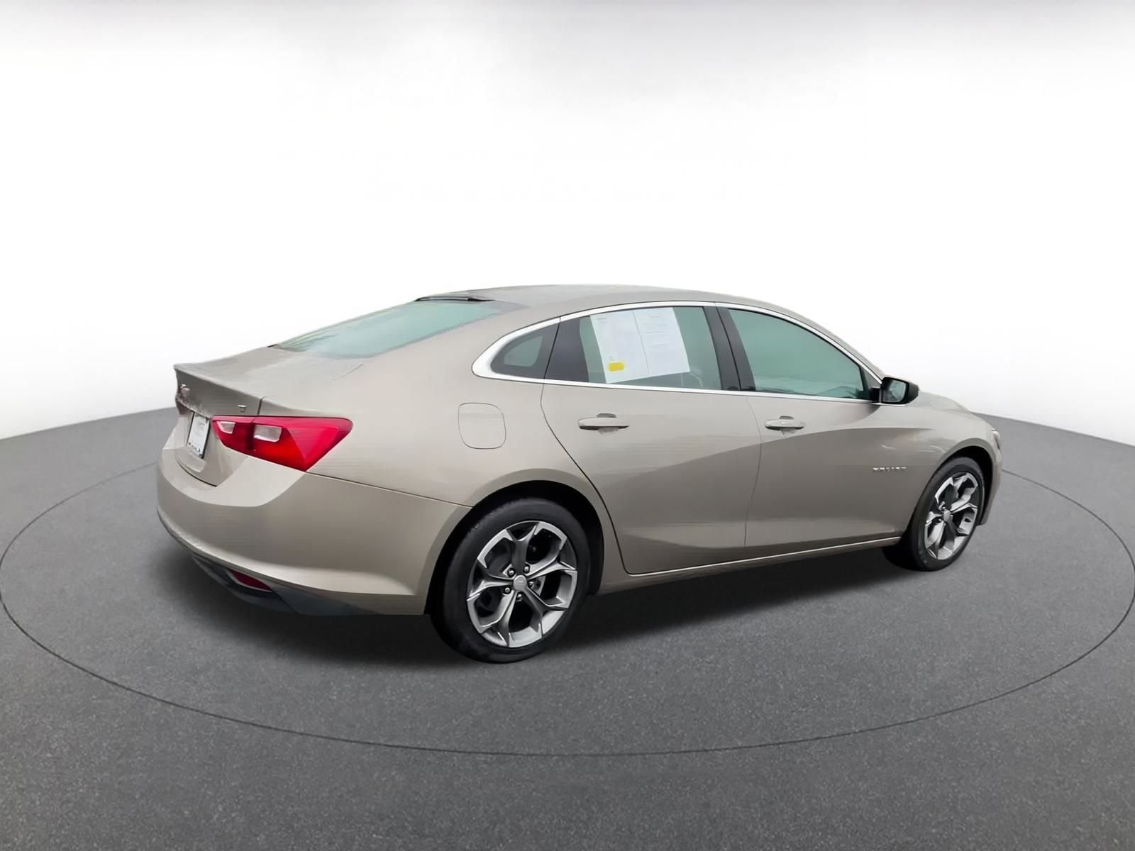 Thumbnail: 2024 Chevrolet Malibu - 13