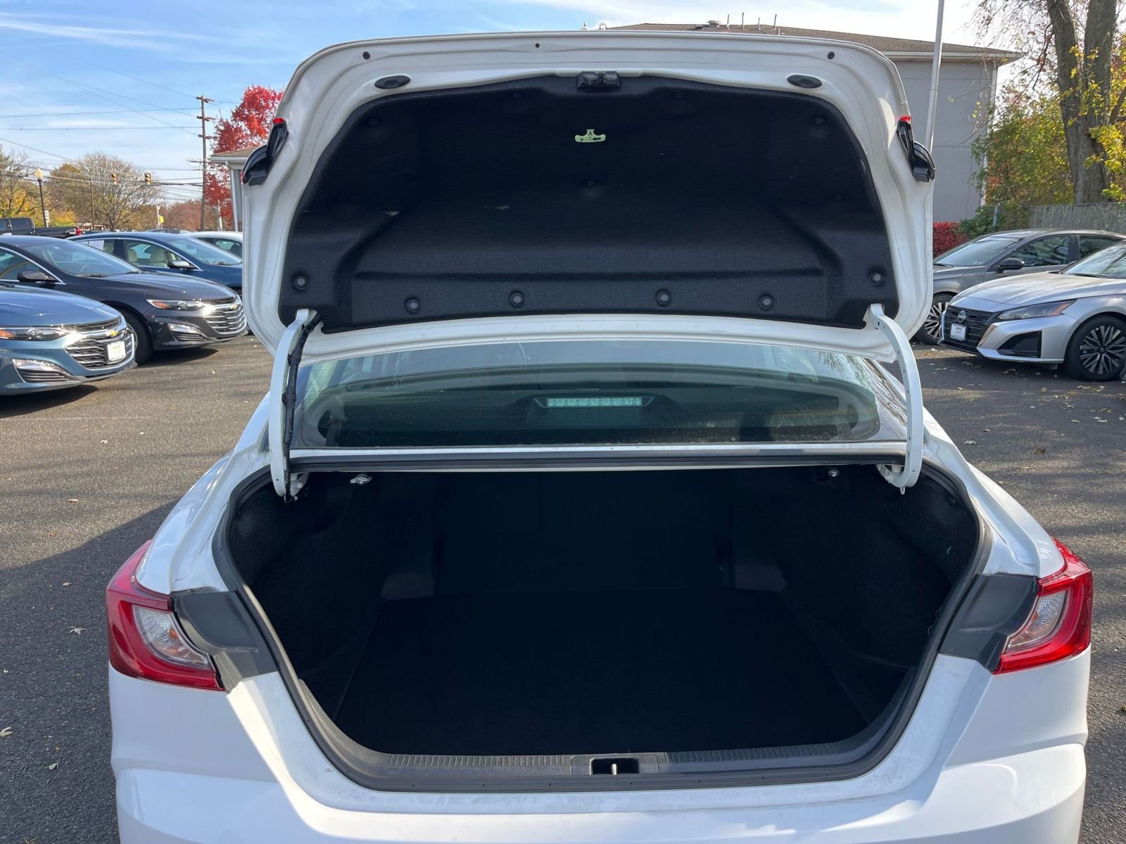 Thumbnail: 2025 Toyota Camry - 30