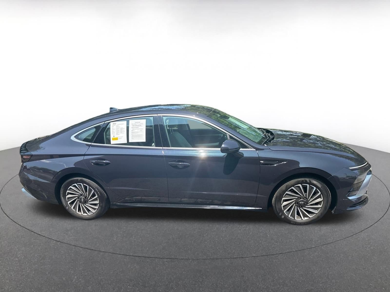 Thumbnail: 2024 Hyundai Sonata - 10