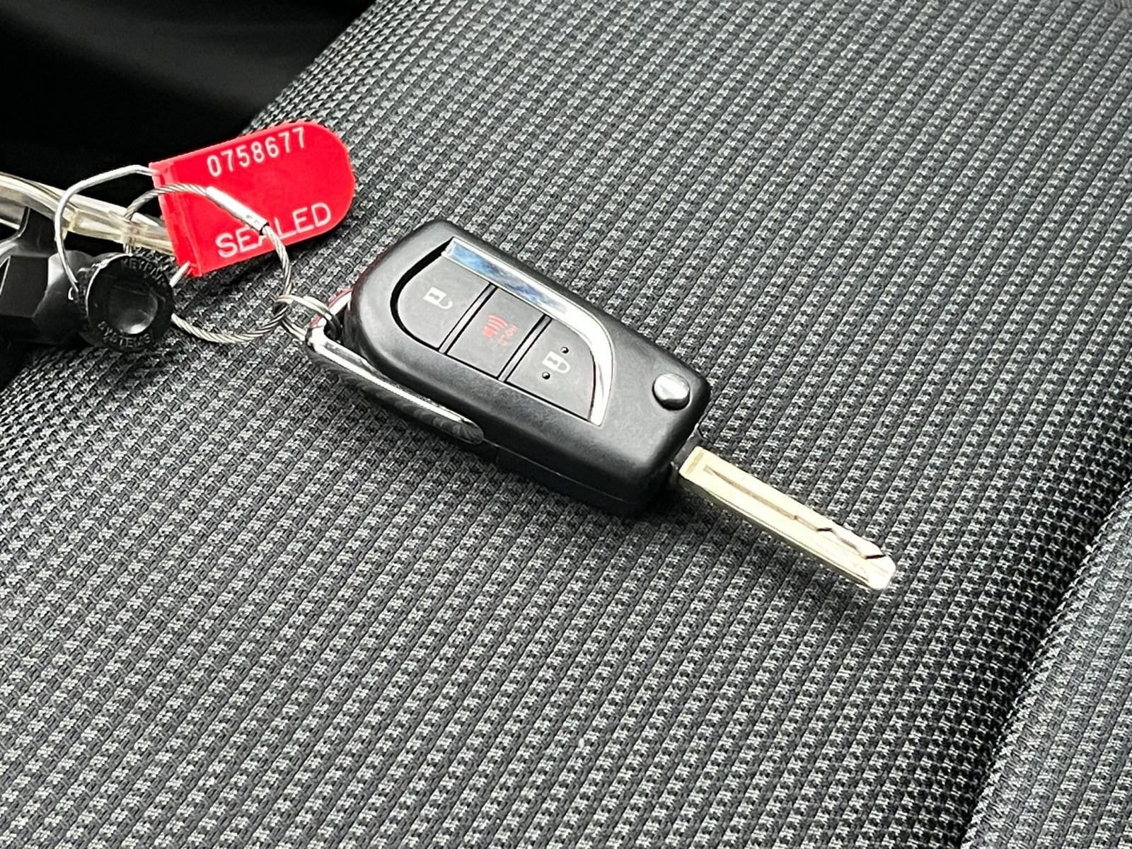 Thumbnail: 2025 Toyota RAV4 - 22