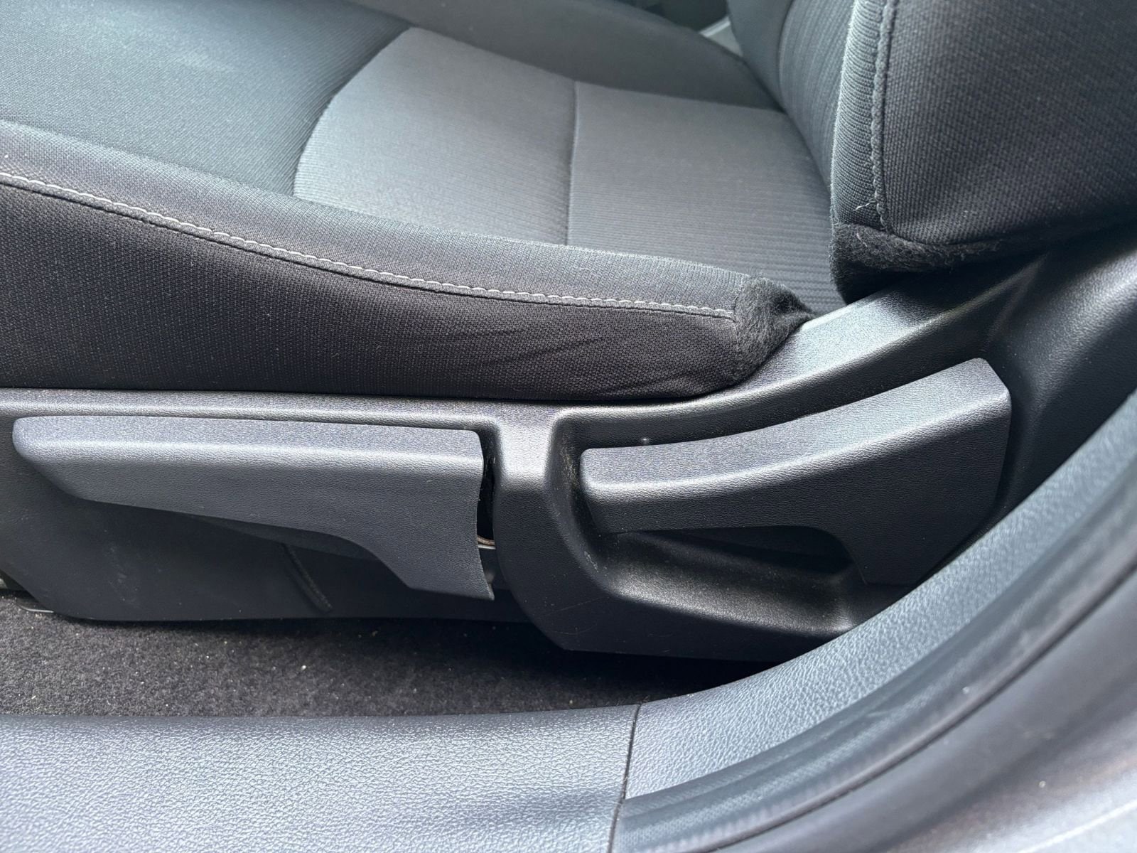 2023 Nissan Sentra SV 23
