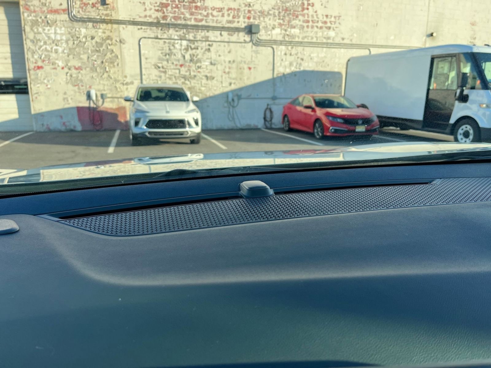 Thumbnail: 2025 Chevrolet Equinox - 18