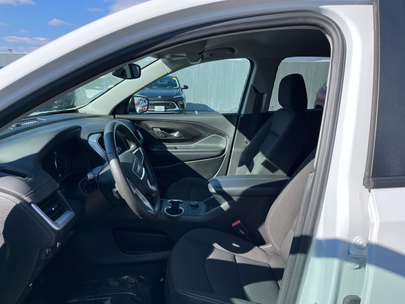 2024 GMC Terrain SLE 25