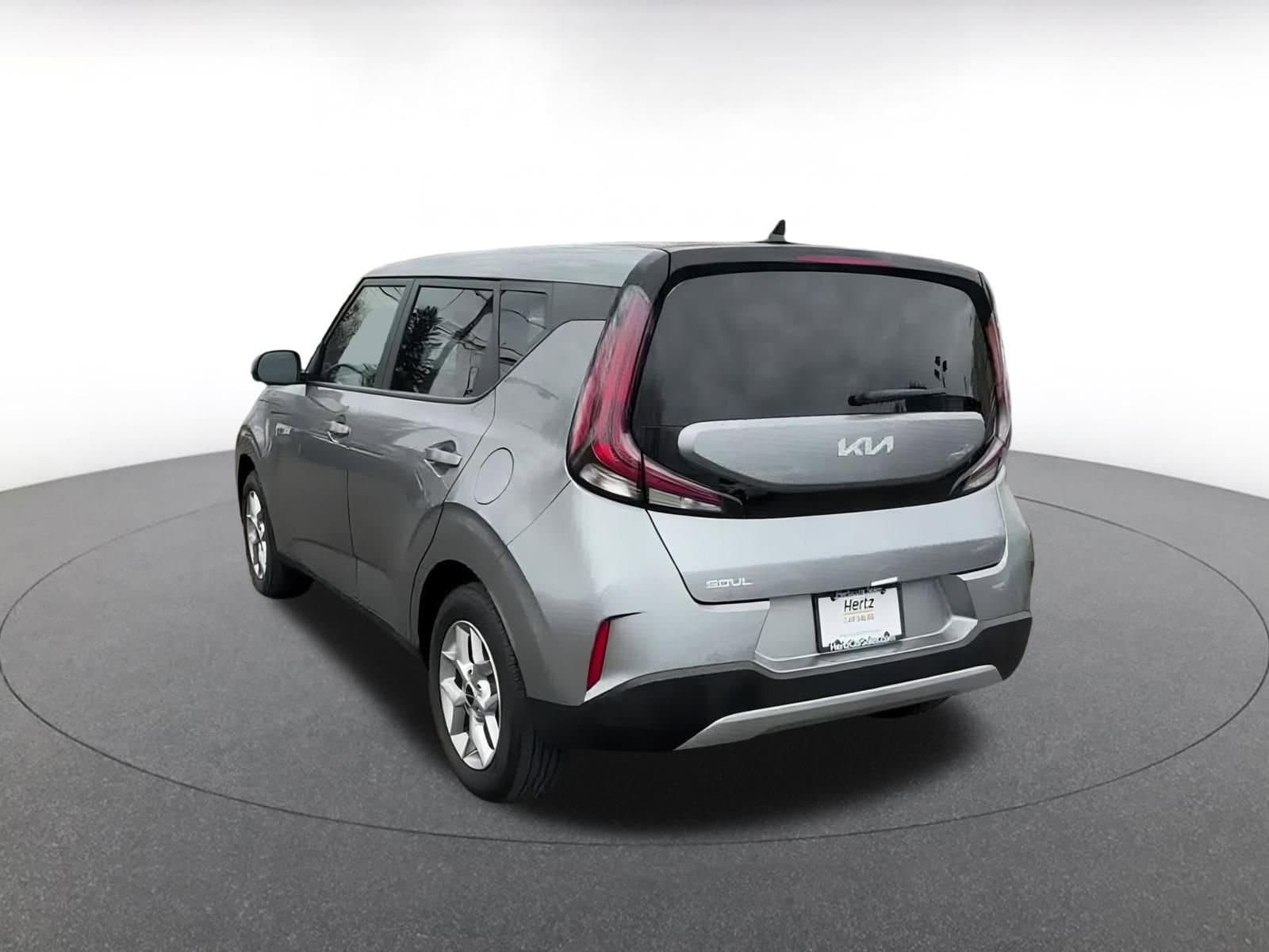 2024 Kia Soul LX 11
