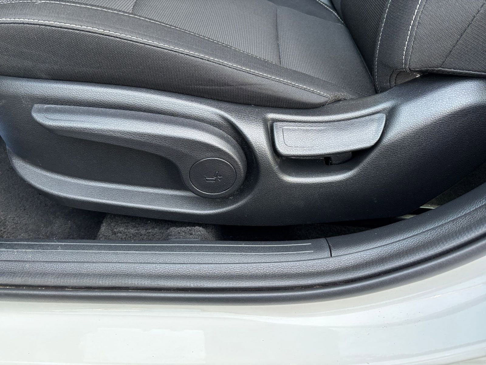 2024 Kia Forte LXS 23