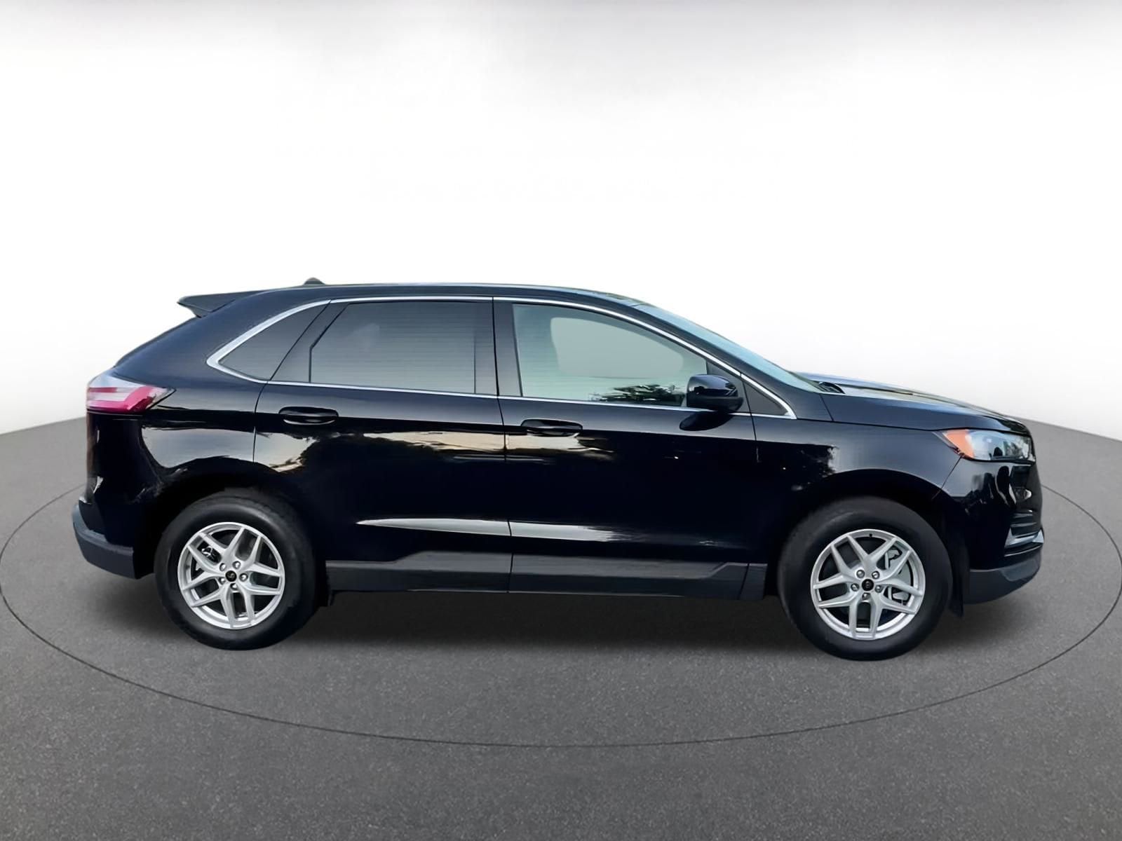 Thumbnail: 2024 Ford Edge - 15