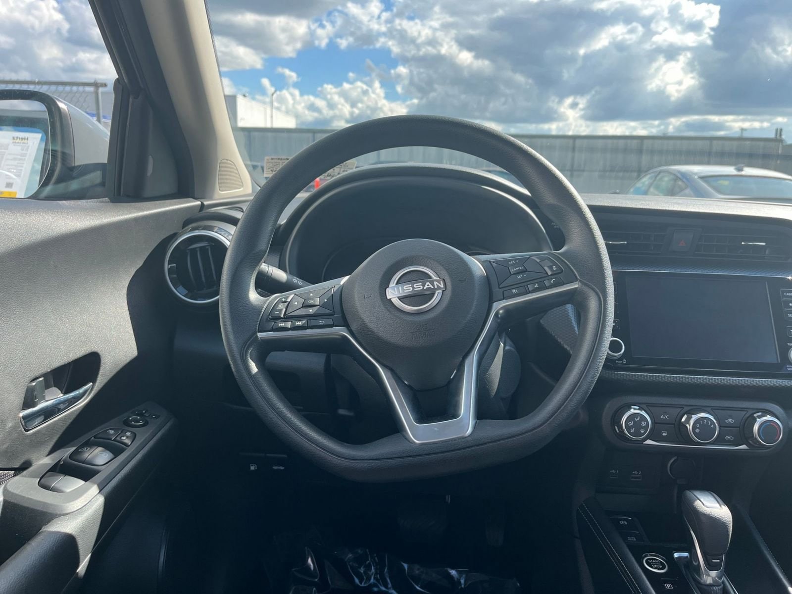 Thumbnail: 2024 Nissan Kicks - 27