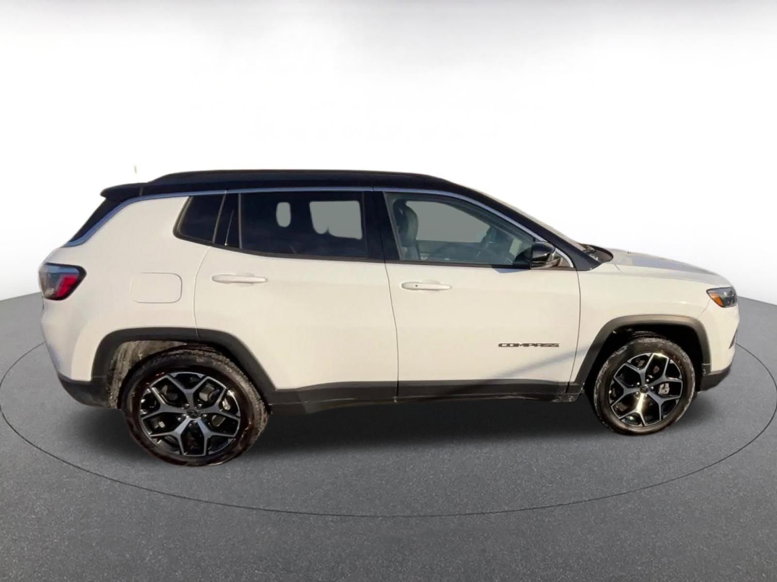 Thumbnail: 2025 Jeep Compass - 16