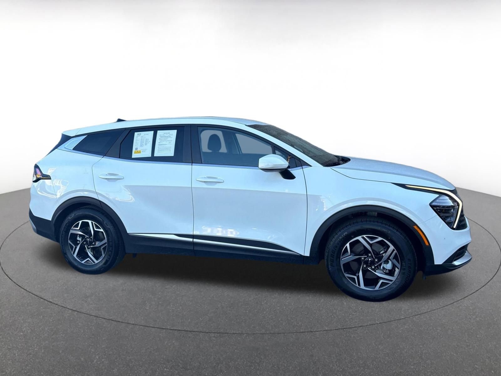 Thumbnail: 2025 Kia Sportage - 12