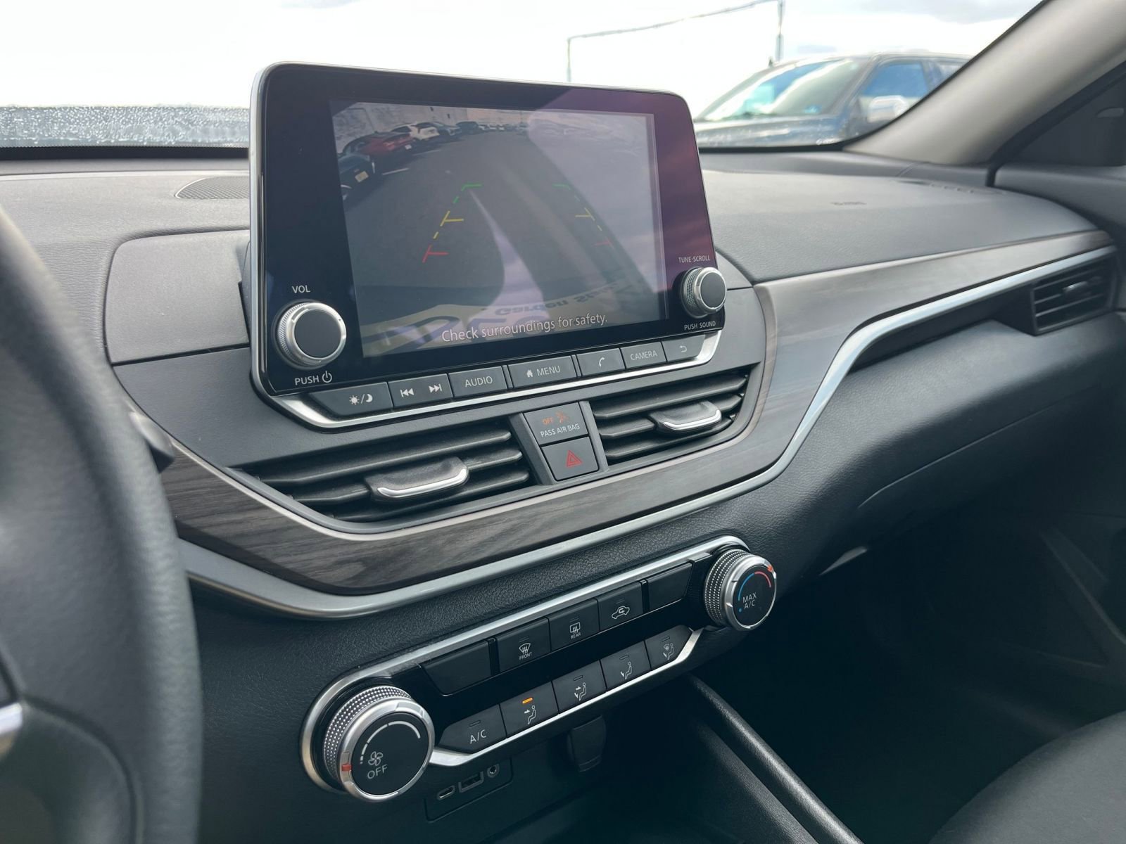 Thumbnail: 2025 Nissan Altima - 20