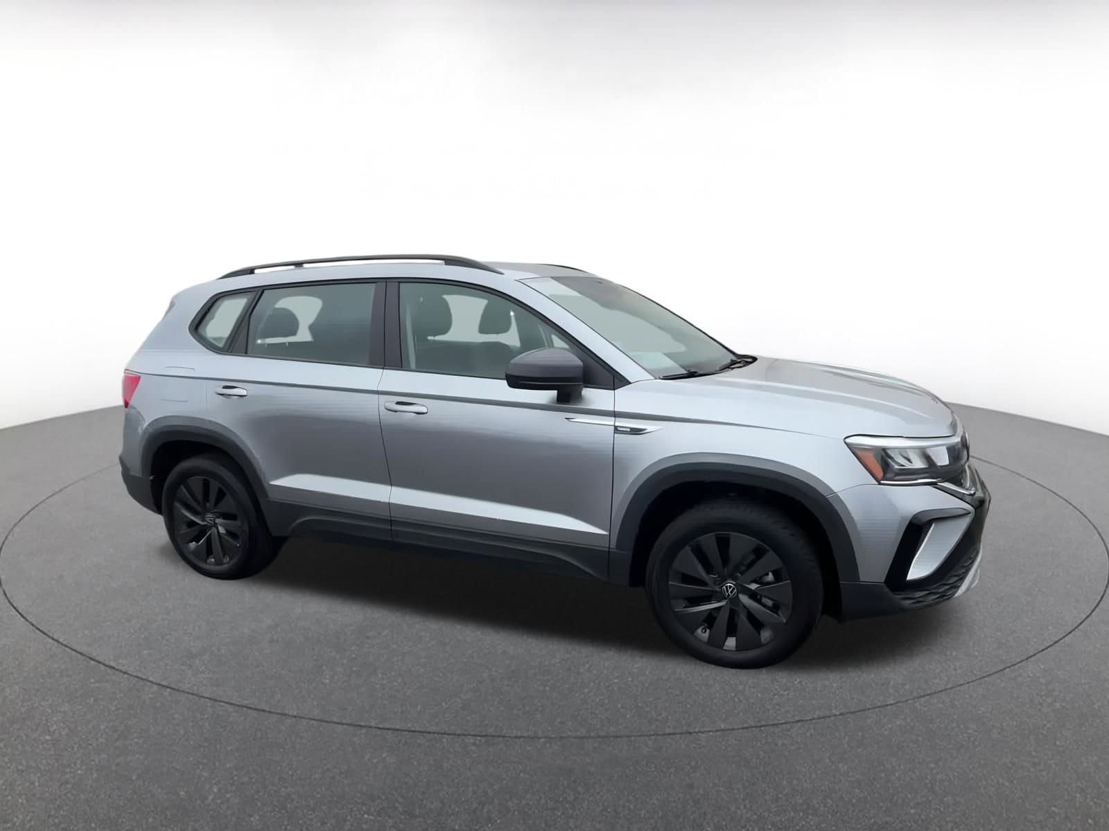 Thumbnail: 2024 Volkswagen Taos - 2