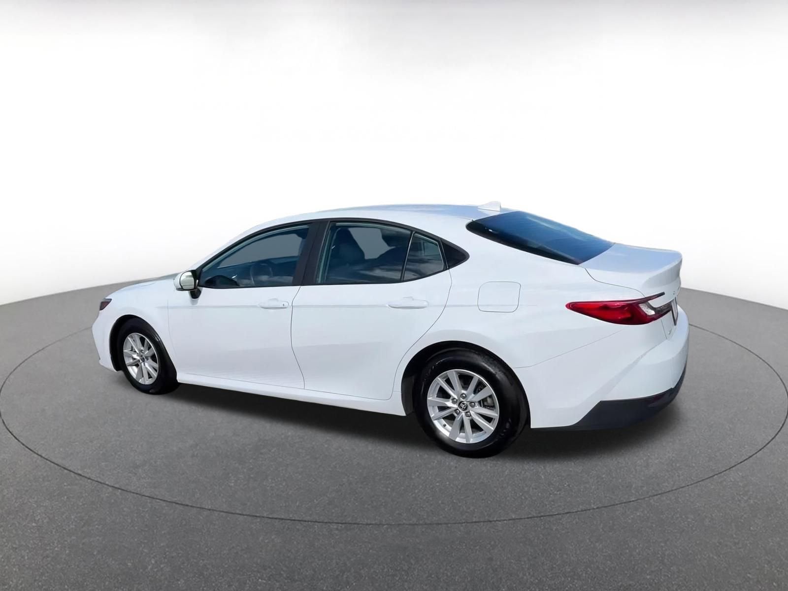 Thumbnail: 2025 Toyota Camry - 10