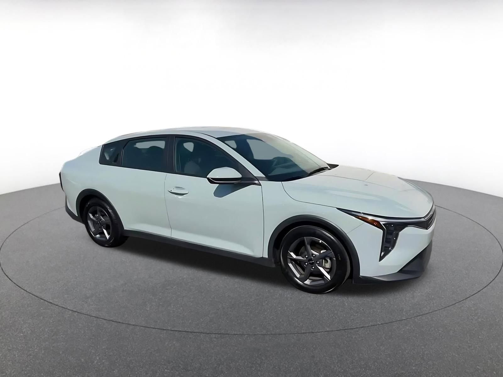 Thumbnail: 2025 Kia K4 - 2