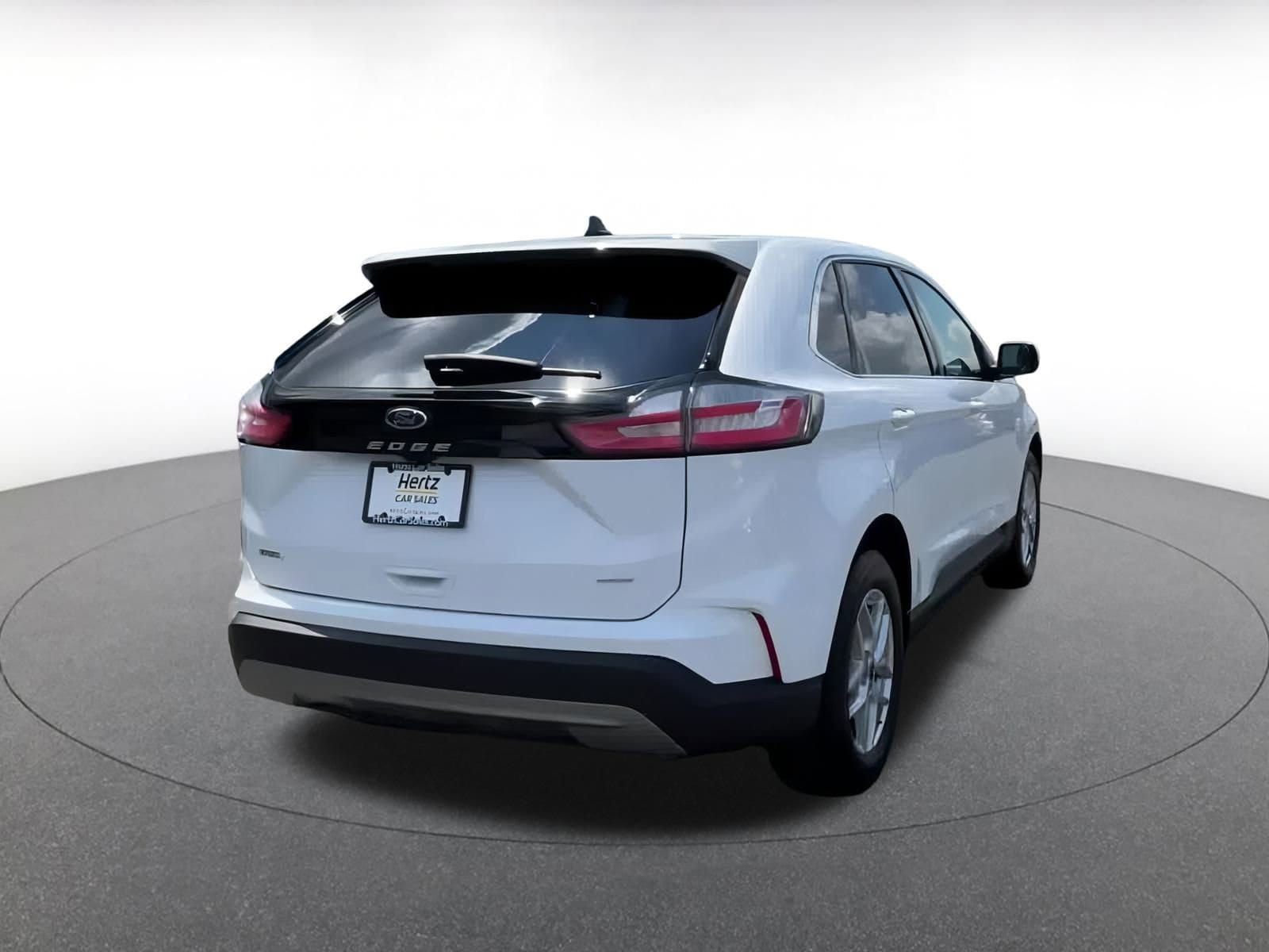 Thumbnail: 2024 Ford Edge - 13