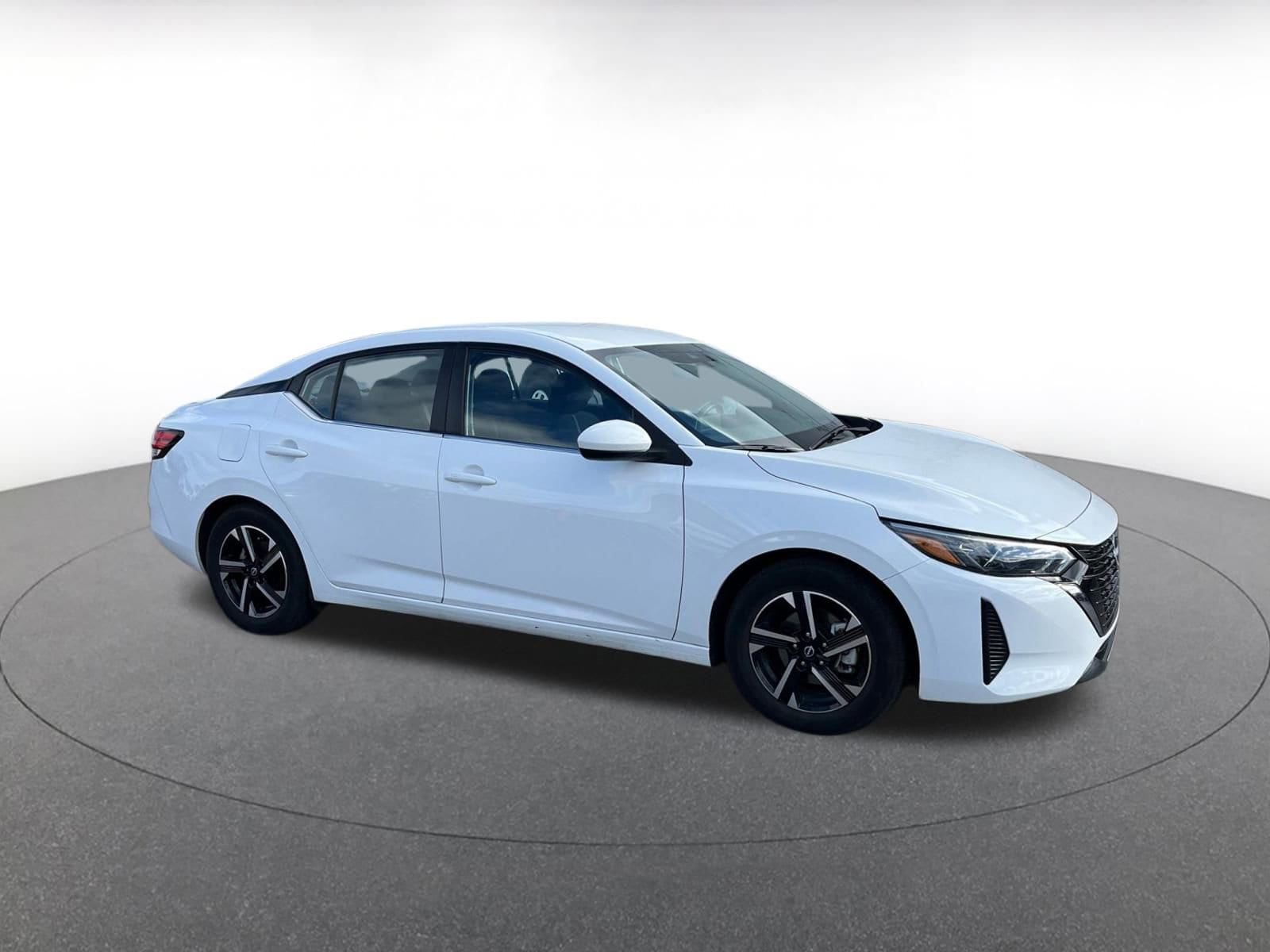 Thumbnail: 2025 Nissan Sentra - 1