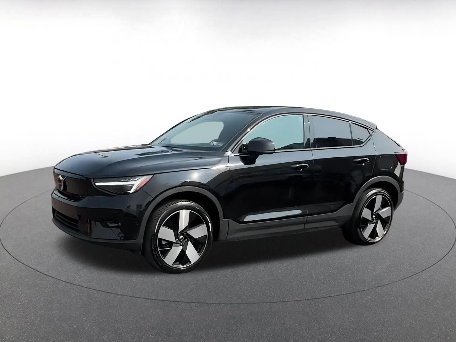 Thumbnail: 2023 Volvo C40 - 8
