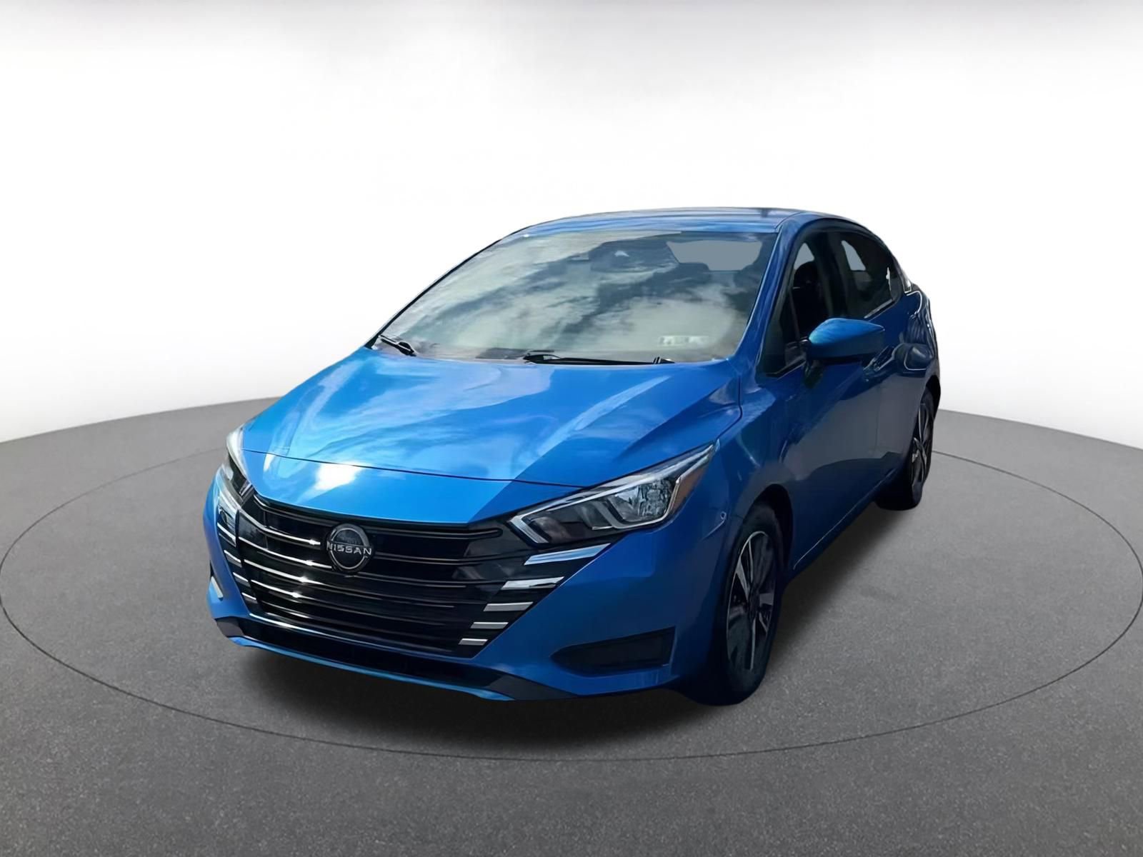 2023 Nissan Versa 1.6 SV 5