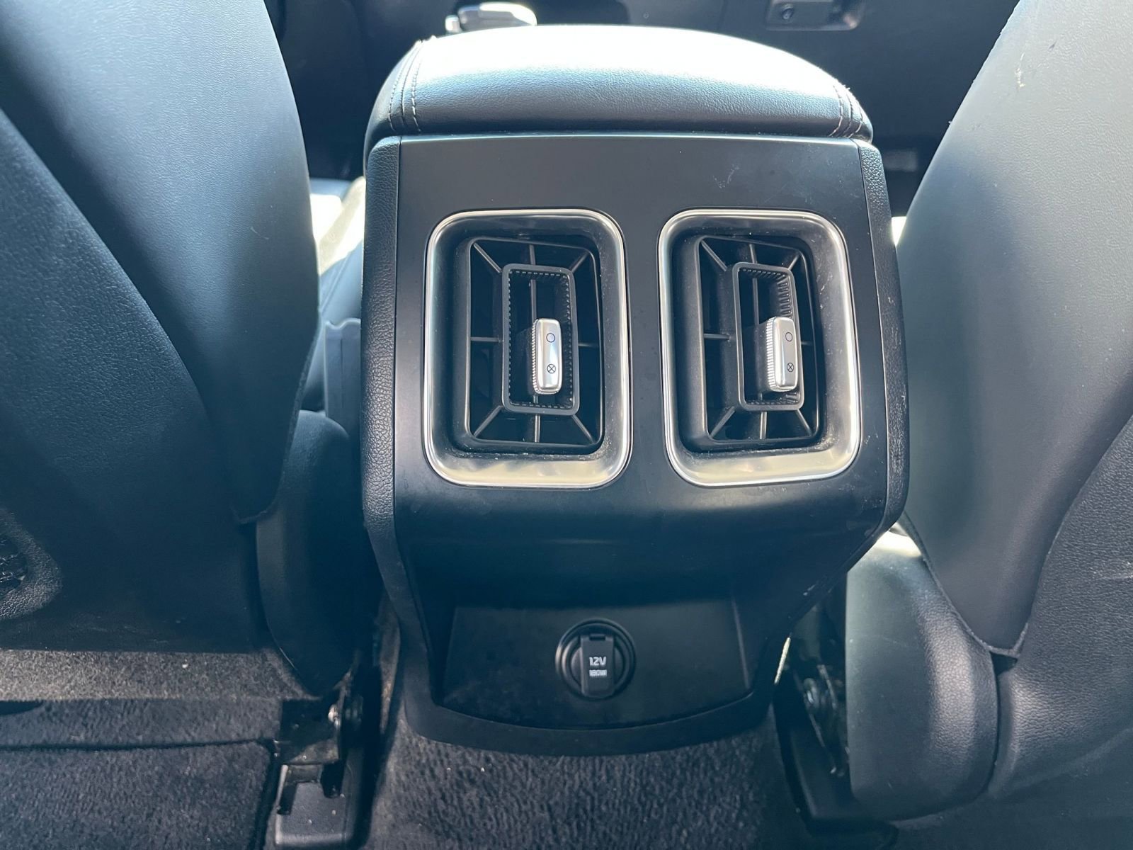 Thumbnail: 2024 Kia Sorento - 22