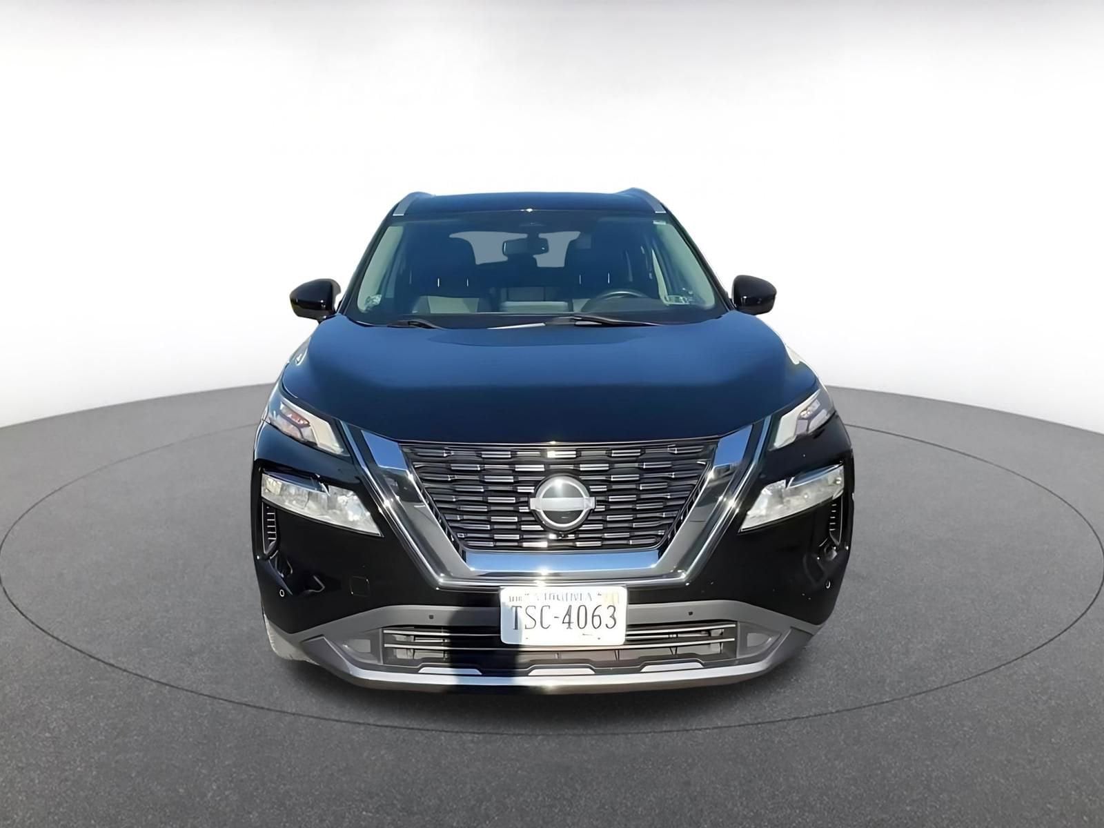 Thumbnail: 2023 Nissan Rogue - 4