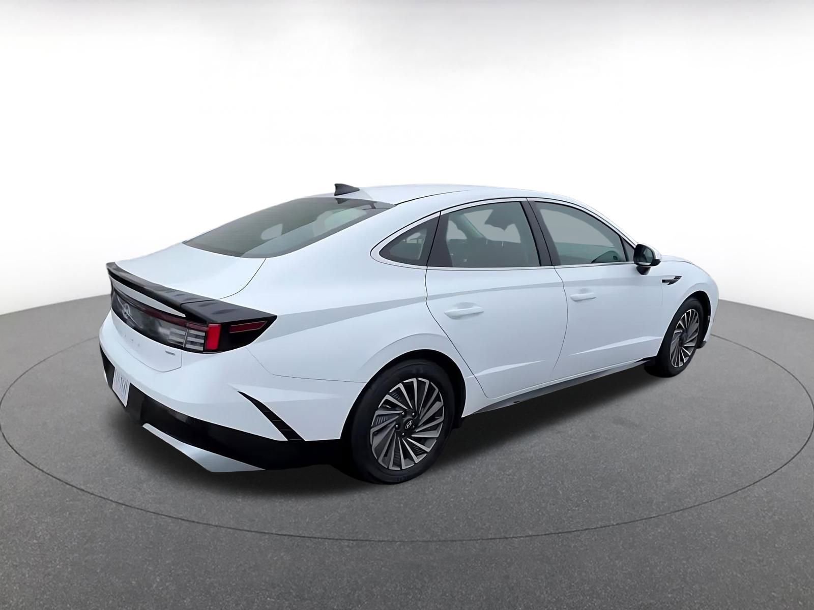 Thumbnail: 2025 Hyundai Sonata - 15