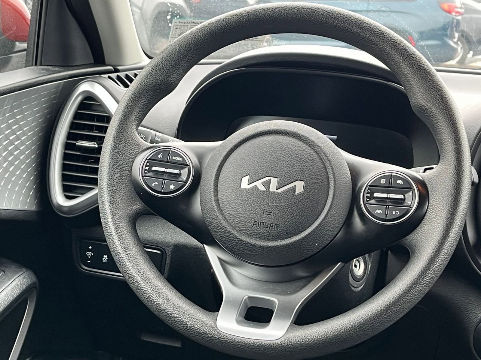 Thumbnail: 2025 Kia Soul - 25