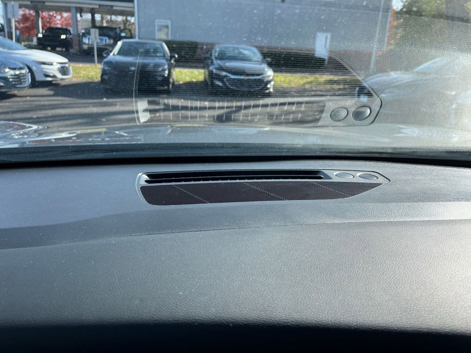 Thumbnail: 2025 Nissan Kicks - 18