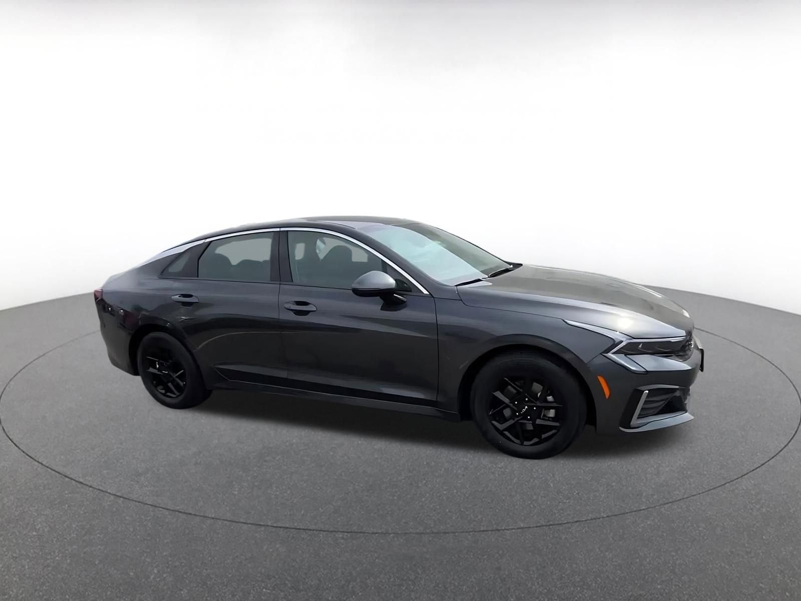 Thumbnail: 2025 Kia K5 - 2