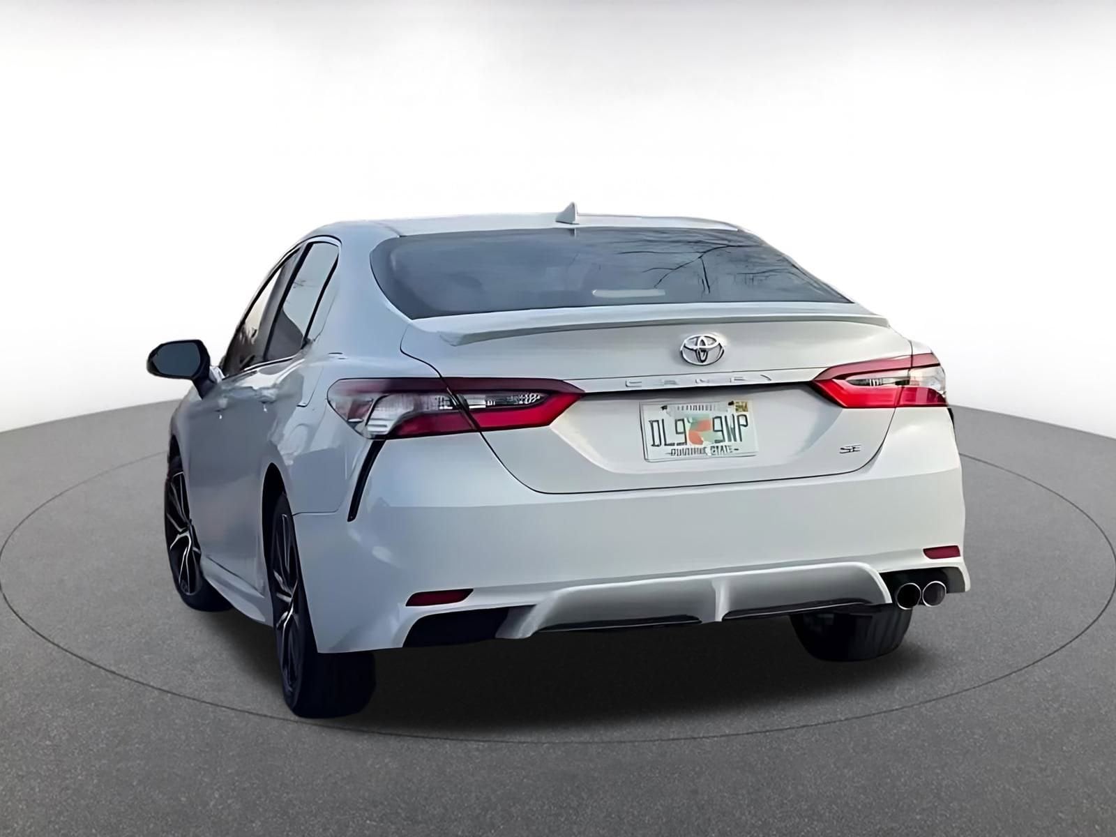 Thumbnail: 2024 Toyota Camry - 11