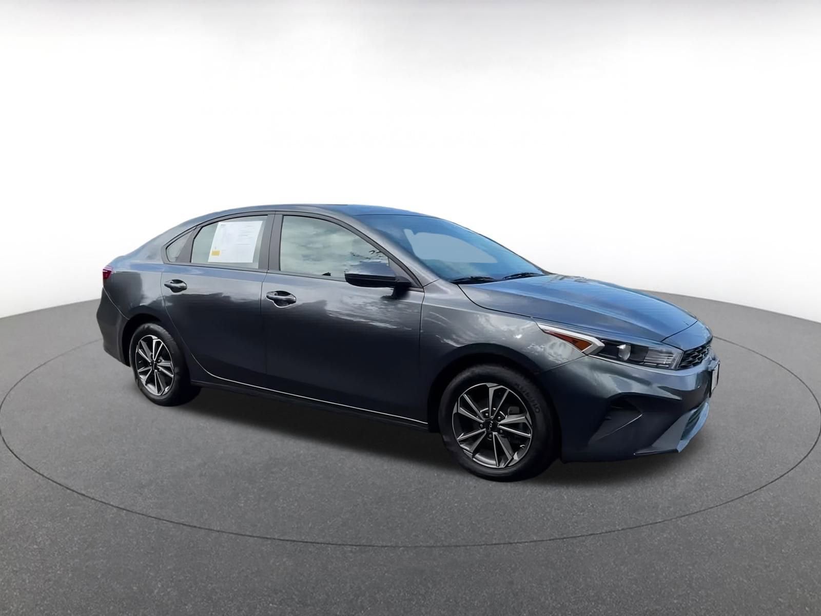 Thumbnail: 2024 Kia Forte - 1