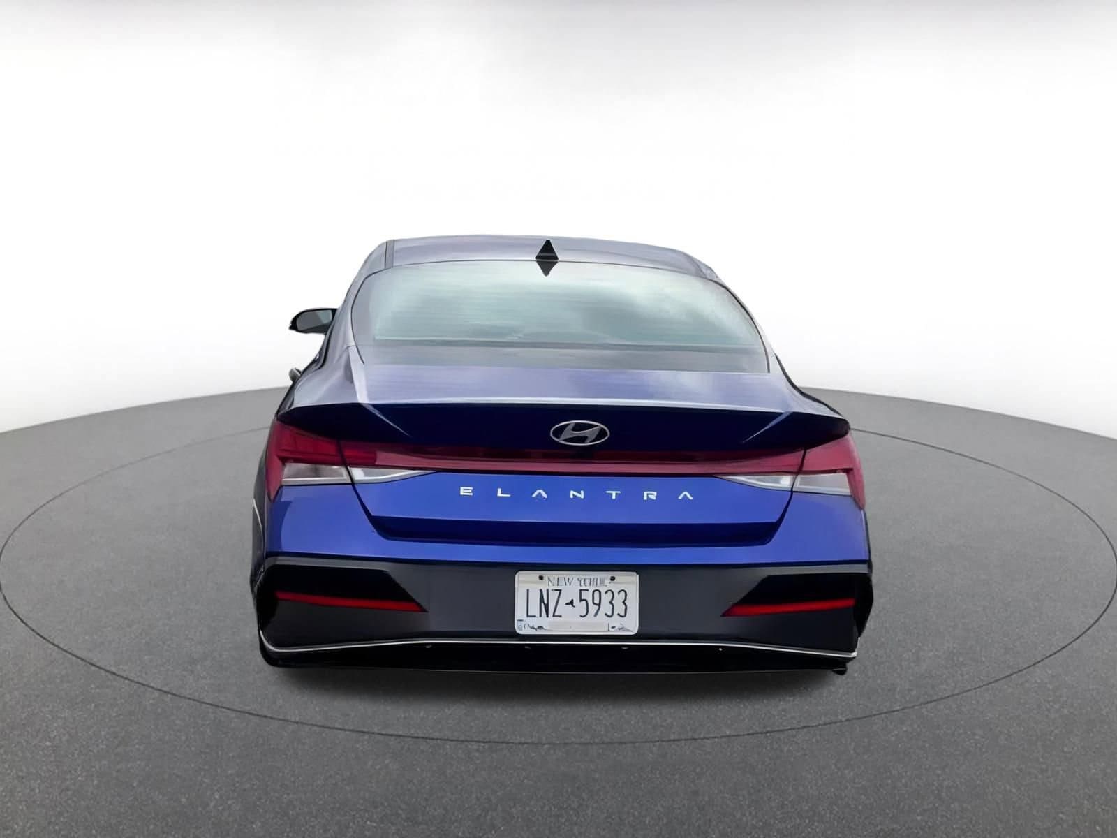 Thumbnail: 2025 Hyundai Elantra - 12