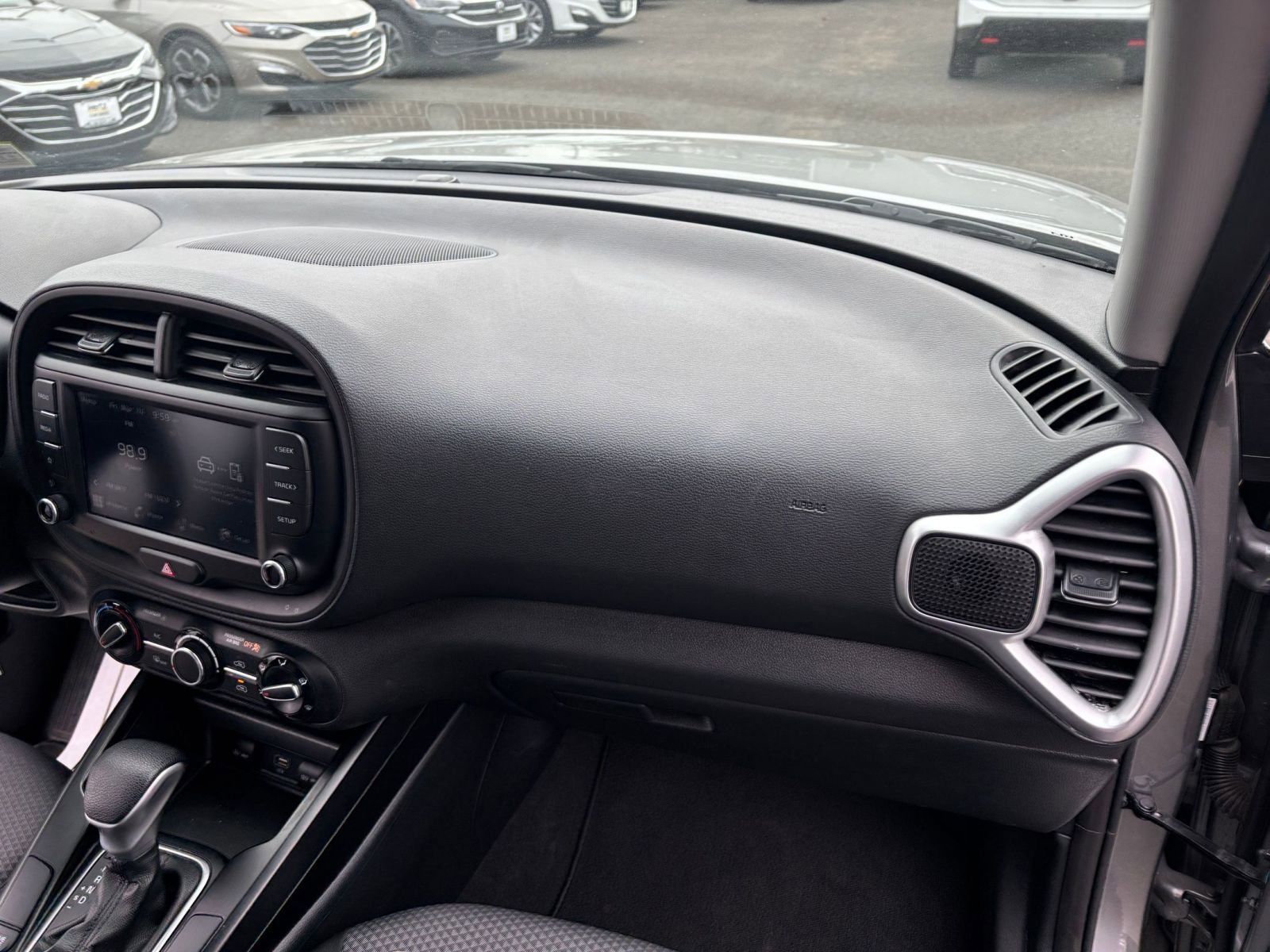 2023 Kia Soul LX 35