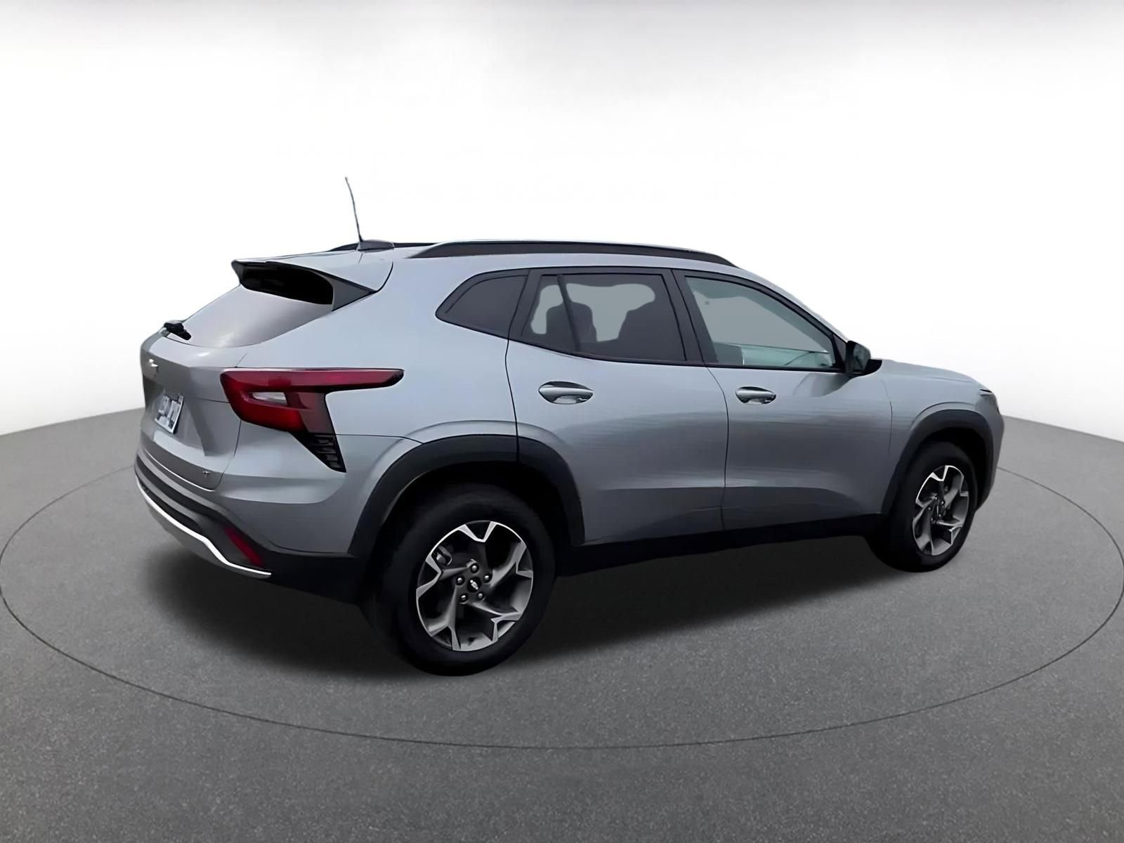 Thumbnail: 2025 Chevrolet Trax - 15