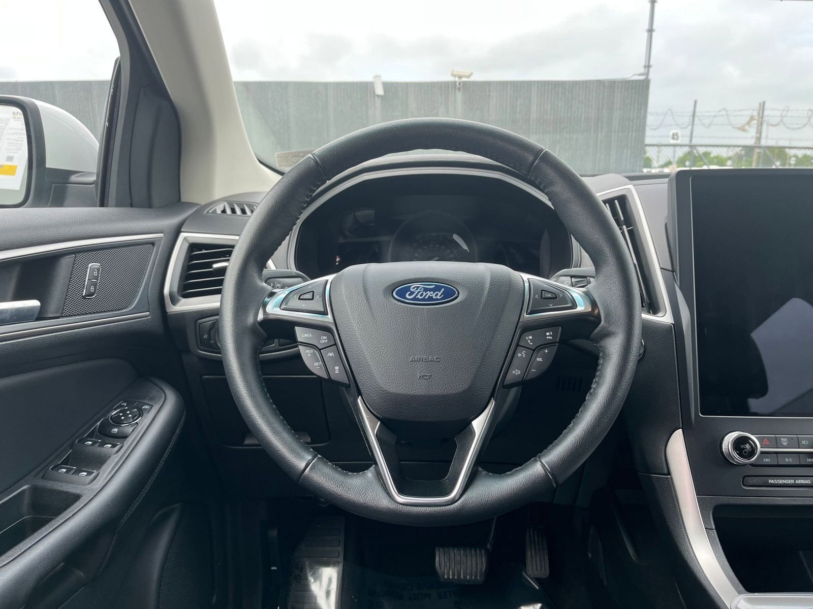 Thumbnail: 2024 Ford Edge - 28