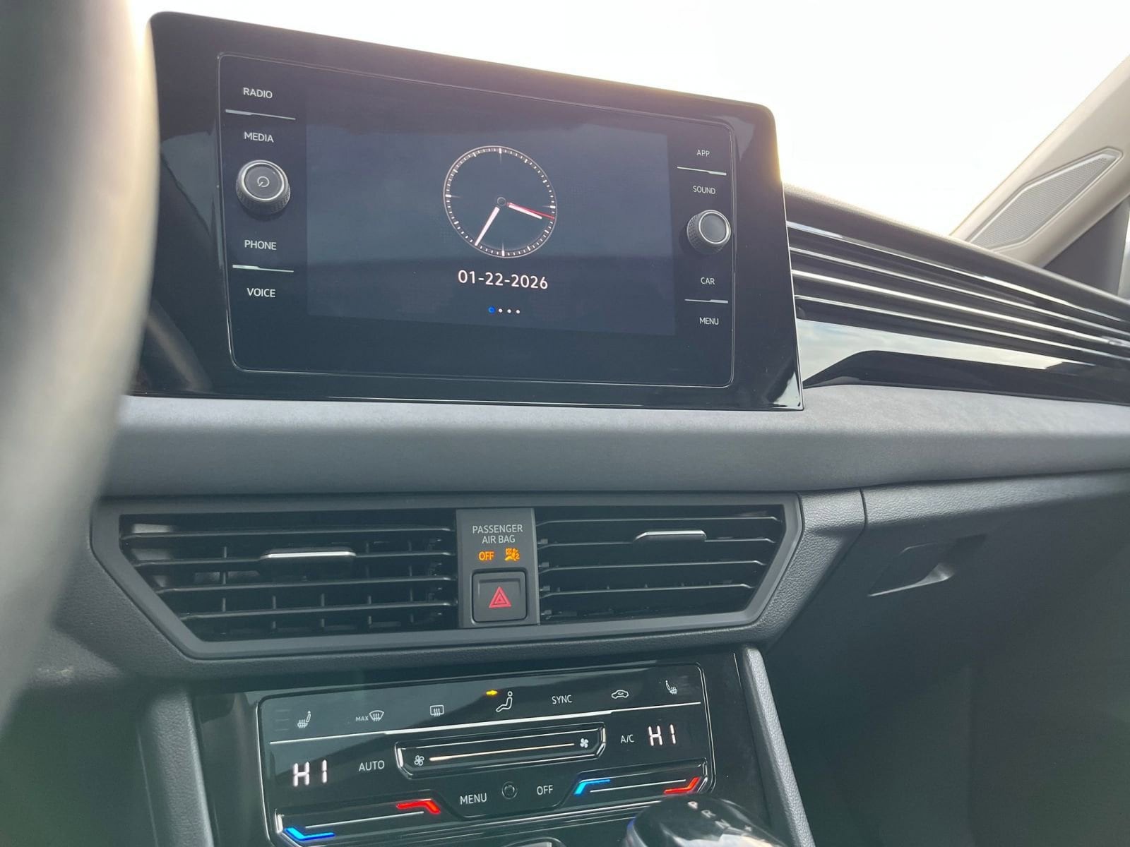 Thumbnail: 2025 Volkswagen Jetta - 21