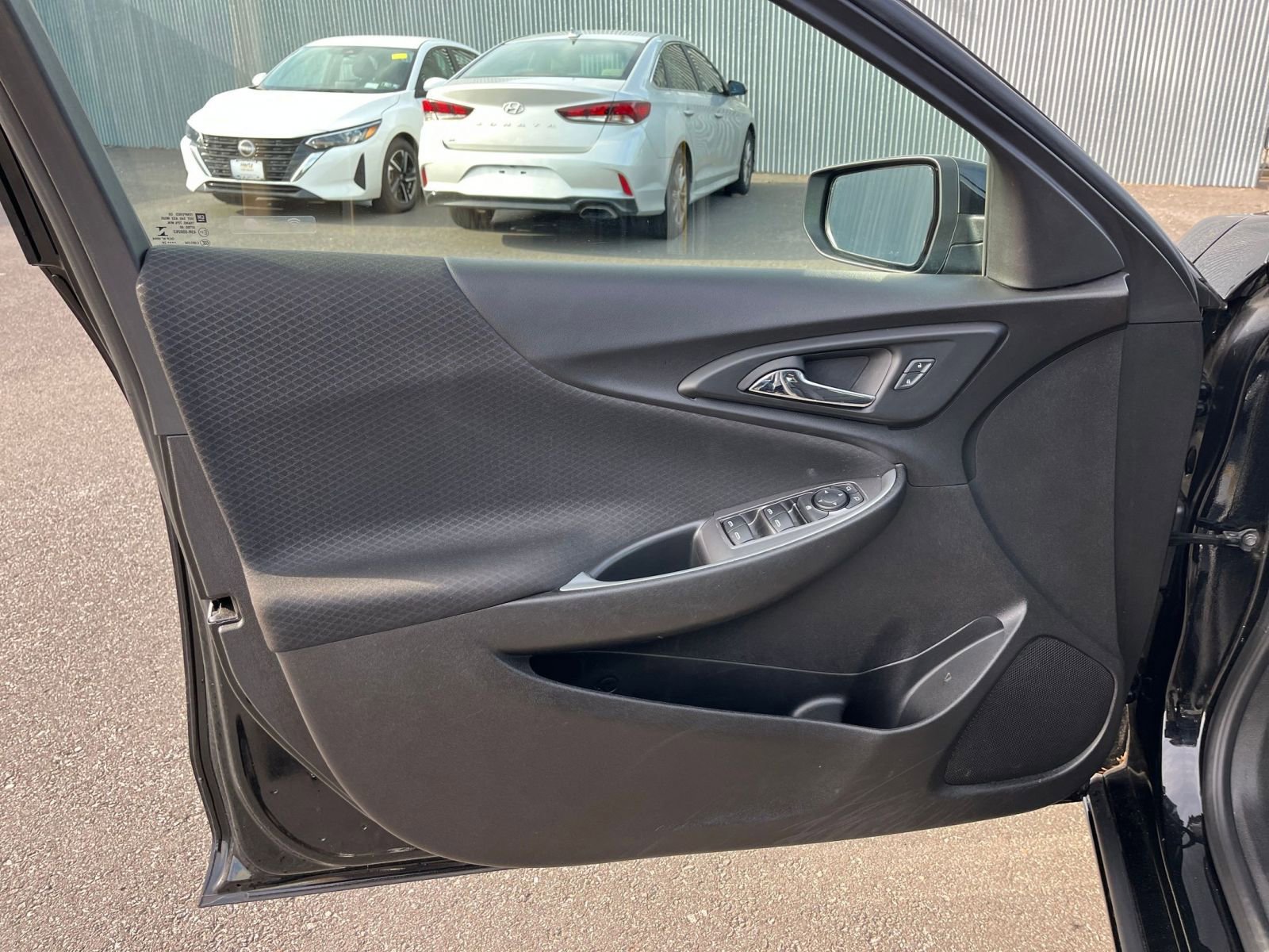 Thumbnail: 2024 Chevrolet Malibu - 20