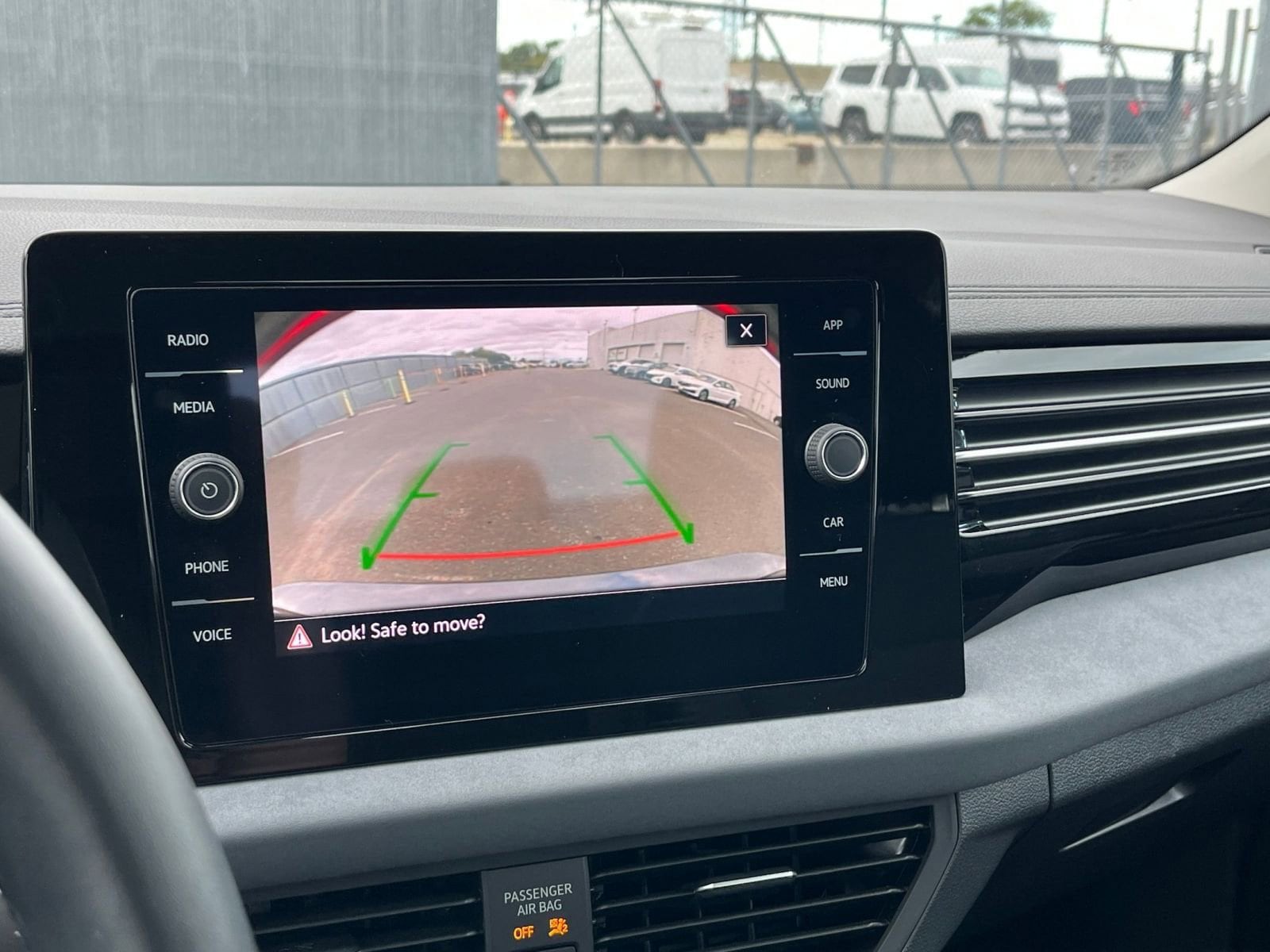 Thumbnail: 2025 Volkswagen Jetta - 17