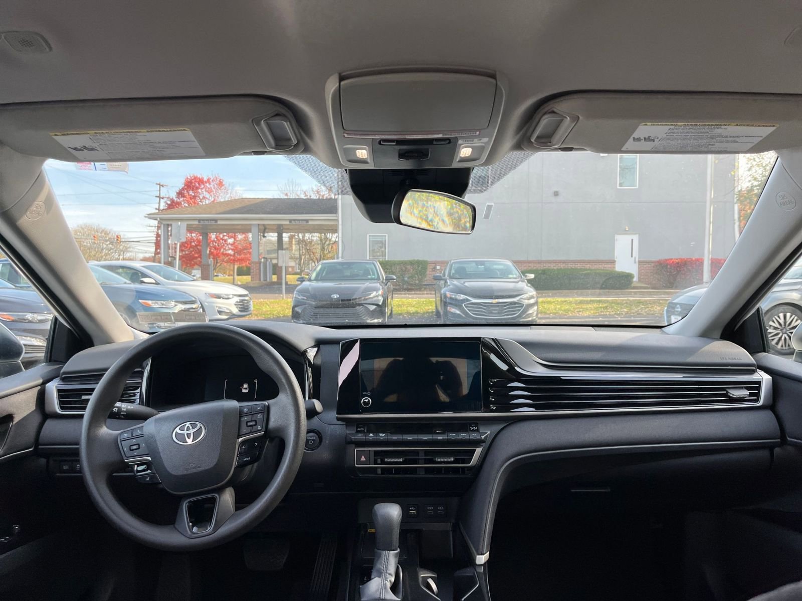 Thumbnail: 2025 Toyota Camry - 32