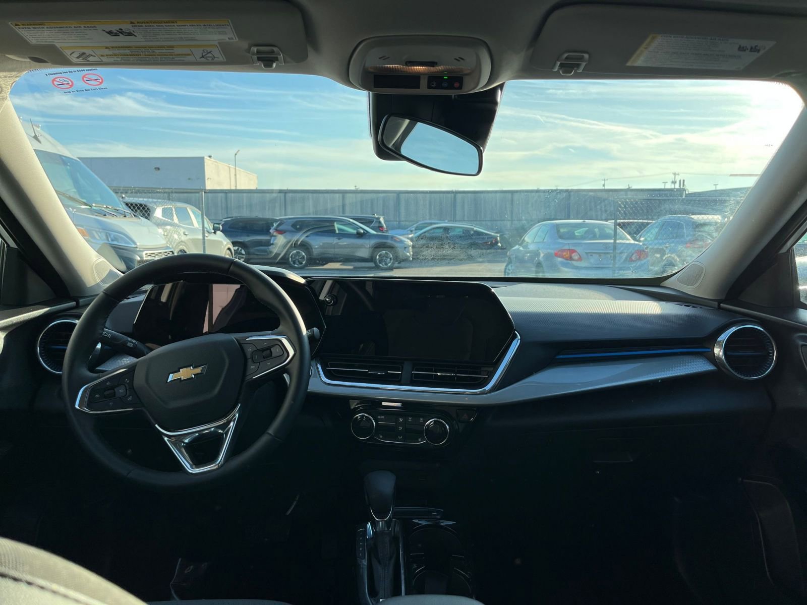 Thumbnail: 2025 Chevrolet Trax - 32