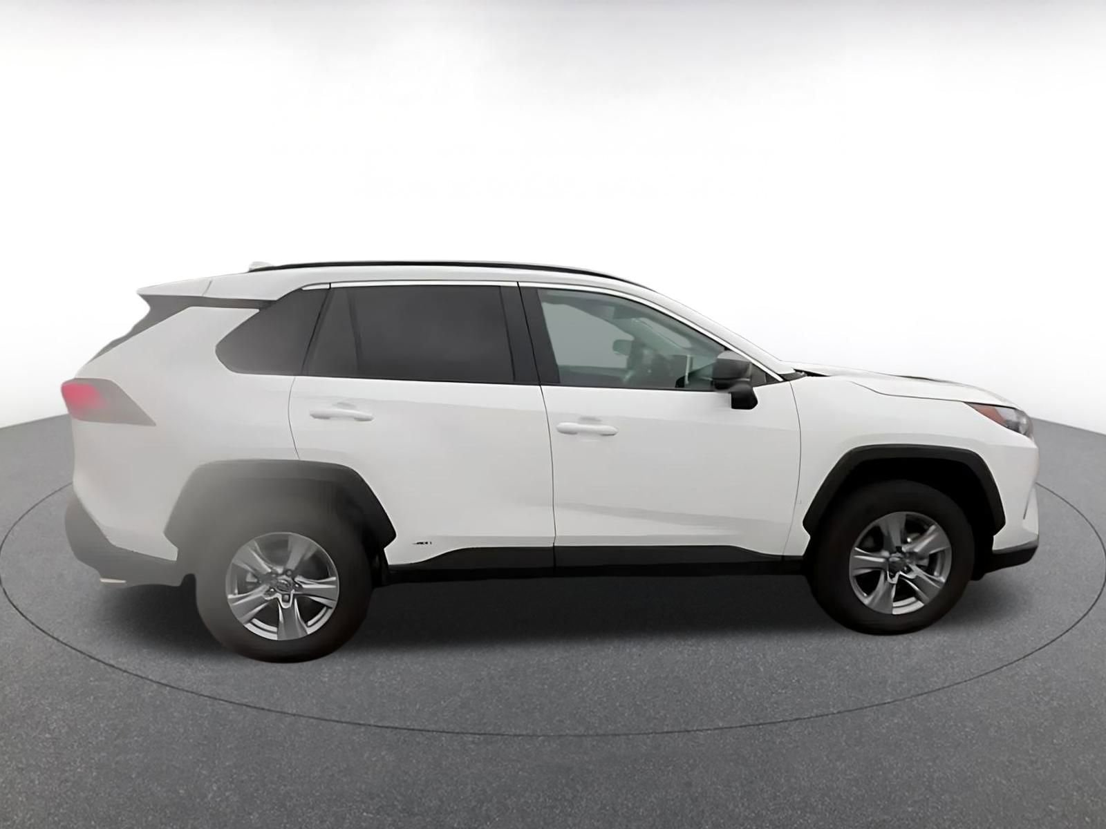 Thumbnail: 2025 Toyota RAV4 - 16