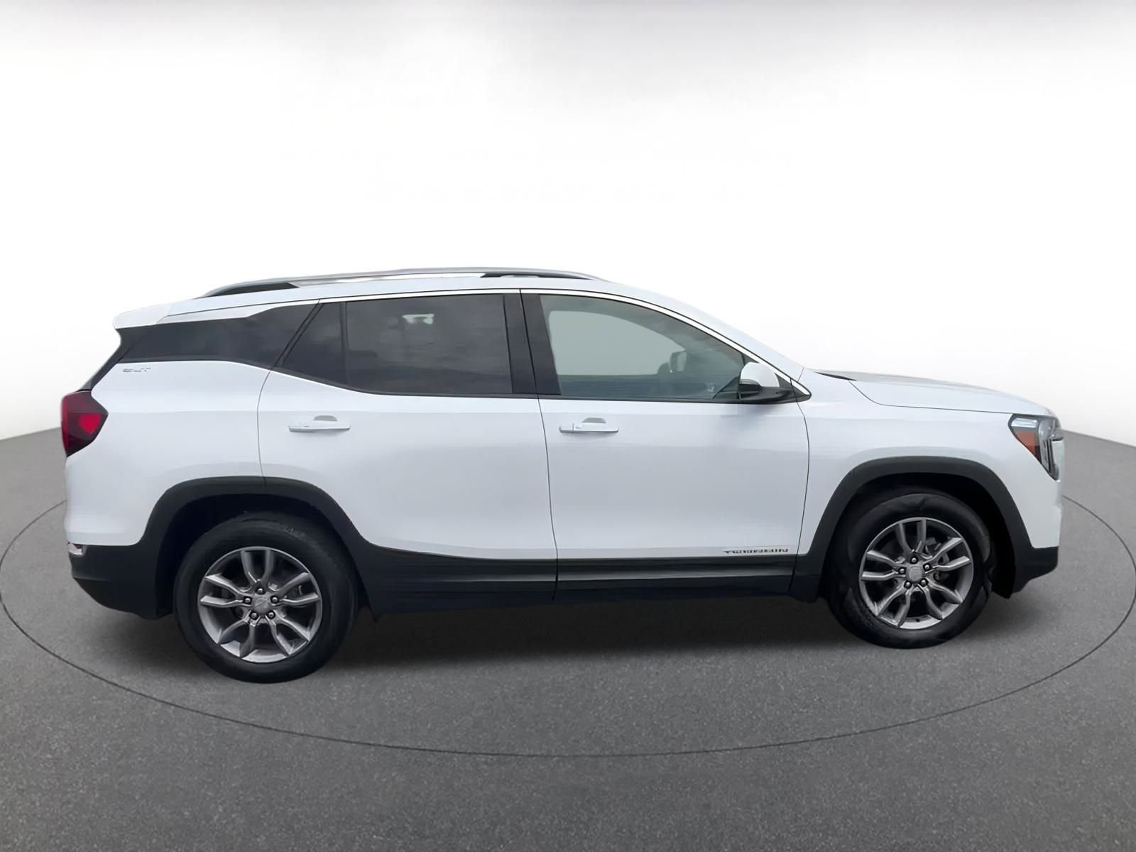 Thumbnail: 2023 GMC Terrain - 16