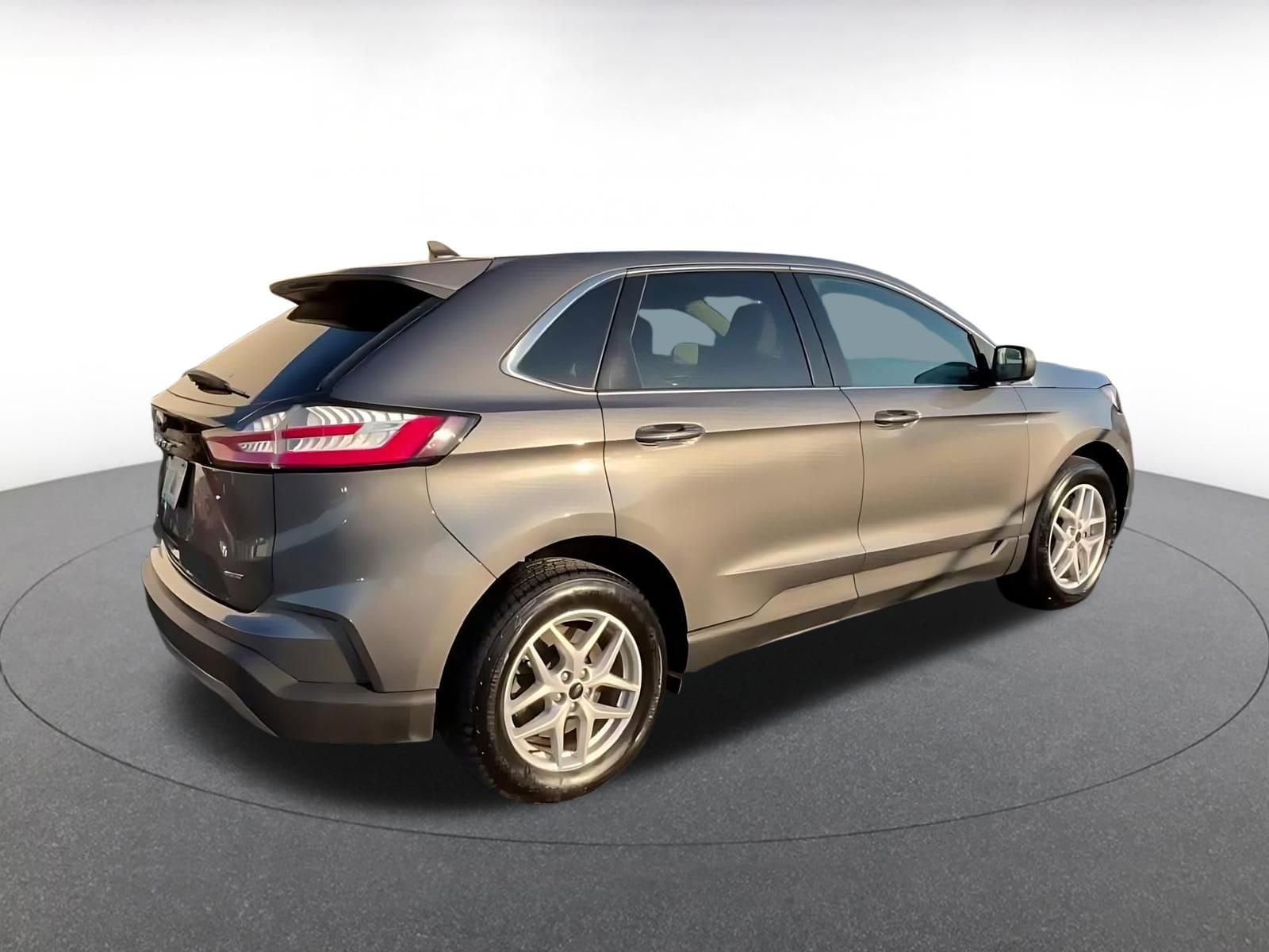 Thumbnail: 2024 Ford Edge - 14